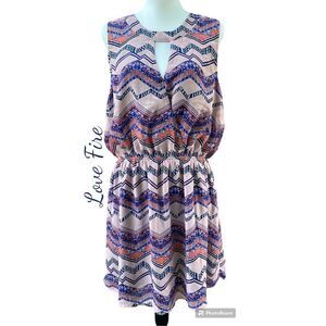 Love, Fire SZ XL Women’s Aztec Print Sleeveless Keyhole Flowy Dress